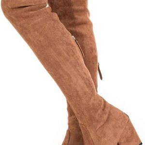 New never worn knee high boots